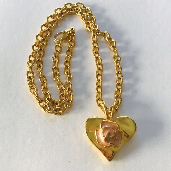 VTG Maxine Denker Necklace Gold Tone Chain Rose Heart Pendant Charm Signed - Picture 1 of 7